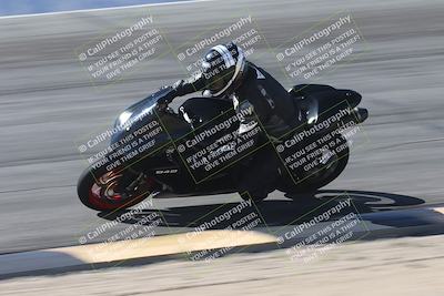 media/Oct-13-2025-Moto Forza (Mon) [[a66d839500]]/3-B Group/Session 2 (Bowl)/